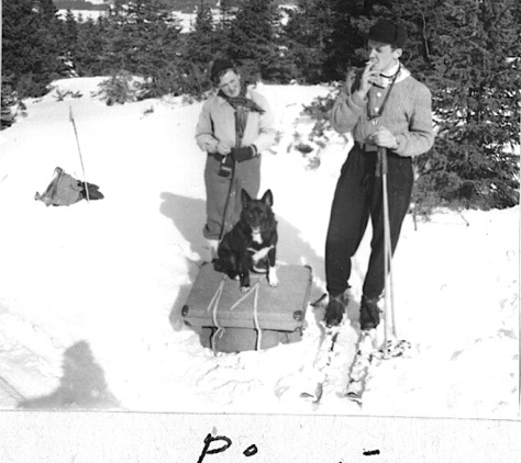 1953EnsemesterveckavidÅreskutanÅvägupptillstugan1.jpg