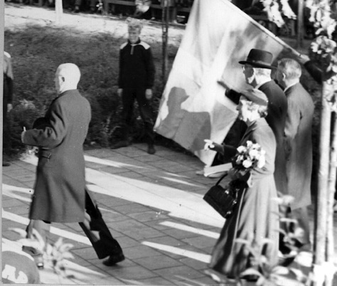 1955KungeninspekterarVästertorp.jpg